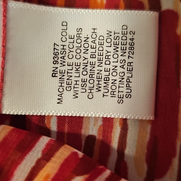 Liz Claiborne Red and White Patterned Sleeveless Top - Picture 9 of 10